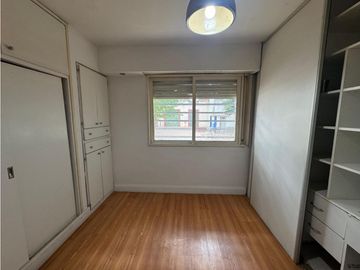 PH VENTA LA PLATA 2 DORMITORIOS, PATIO APTO BANCO