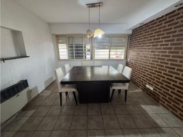 PH VENTA LA PLATA 2 DORMITORIOS, PATIO APTO BANCO