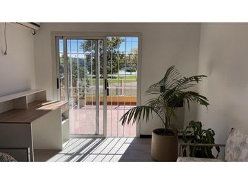 Duplex frente a Costanera del Lago