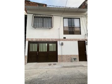 SE RENTA APARTA ESTUDIO - LOCAL SECTOR ALFONSO LOPEZ (IN-465)