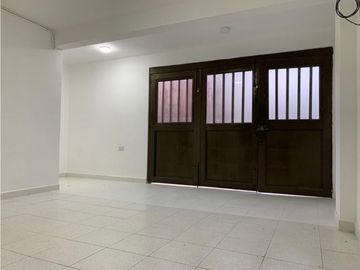 SE RENTA APARTA ESTUDIO - LOCAL SECTOR ALFONSO LOPEZ (IN-465)