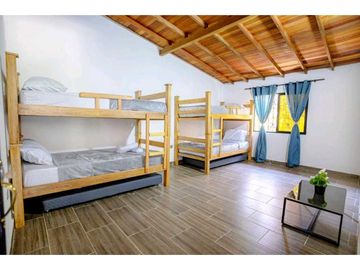 VENTA DE CASA FINCA EN GIRARDOTA.