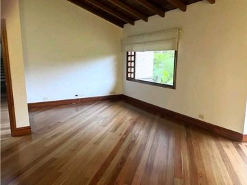 Venta Casa en Envigado, Loma del Escobero 5.170 m² de lote