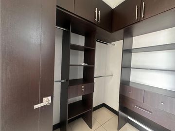 SE RENTA APARTAMENTO EN DOSQUEBRADAS