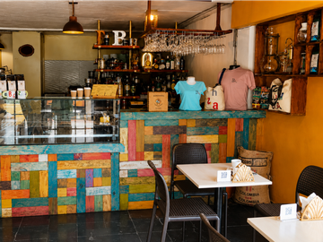 Se arrienda local comercial en La Matuna, Cartagena de Indias