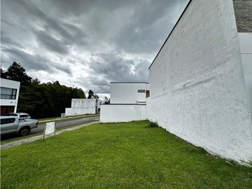 Vendo lote en Reserva de llanogrande