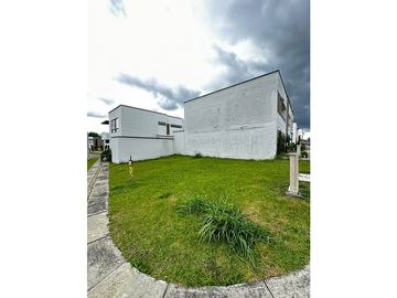 Vendo lote en Reserva de llanogrande