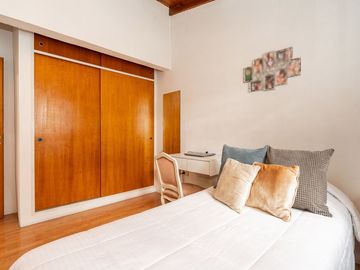 CASA EN VENTA CON PILETA MAS DEPARTAMENTO BECCAR