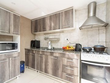 CASA EN VENTA CON PILETA MAS DEPARTAMENTO BECCAR