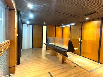 Oficina 240m2 Alquiler - Microcentro - 2 cocheras