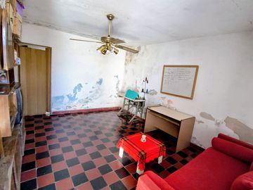 CASA VENTA MERLO A REFACCIONAR APTA CREDITO