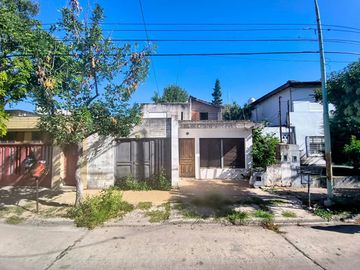 CASA VENTA MERLO A REFACCIONAR APTA CREDITO
