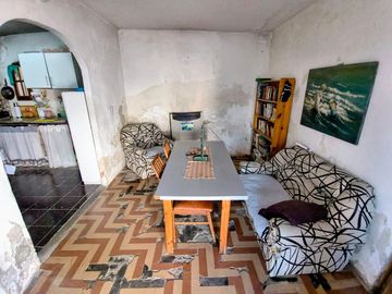 CASA VENTA MERLO A REFACCIONAR APTA CREDITO