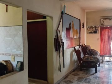VENTA LOCAL + CASA SOBRE ACCESO OESTE INVERSION!