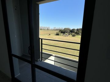 Venta Depto  Zona Facultad con Balcón