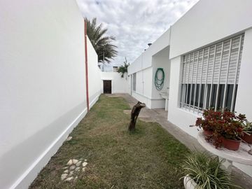 VENTA CASA 3 DORMITORIOS PATIO ALTO VERDE CÓRDOBA