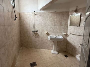 VENTA CASA 2 DORM + DPTO 1 DORM CENTRO AMERICA CBA