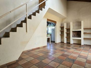 VENTA DE CASA A REFFACIONAR IDEAL INVERSOR