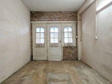 VENTA DE CASA A REFFACIONAR IDEAL INVERSOR