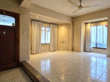 VENTA DE CASA A REFFACIONAR IDEAL INVERSOR