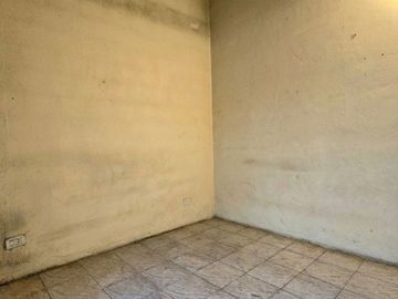 VENTA DE CASA A REFFACIONAR IDEAL INVERSOR