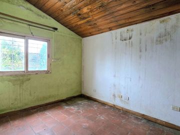 VENTA DE CASA A REFFACIONAR IDEAL INVERSOR
