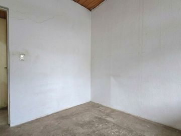 VENTA DE CASA A REFFACIONAR IDEAL INVERSOR