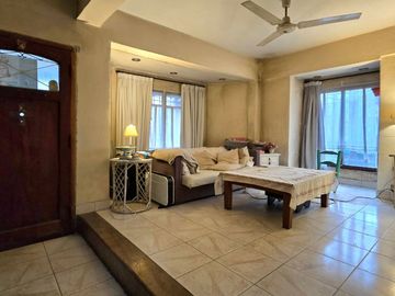 VENTA DE CASA A REFFACIONAR IDEAL INVERSOR