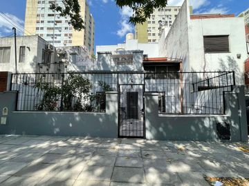 VENTA CASA LOTE PROPIO 3 AMB PATIO Y TERRAZA