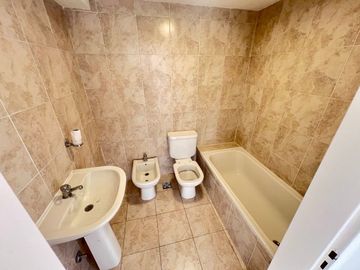 VENTA DEPARTAMENTO 2 AMBIENTES MUCHA LUZ POMPEYA