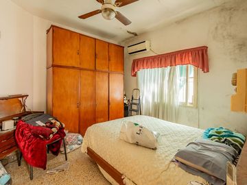 Venta 4 PH a refaccionar-Local-Cochera-lote propio
