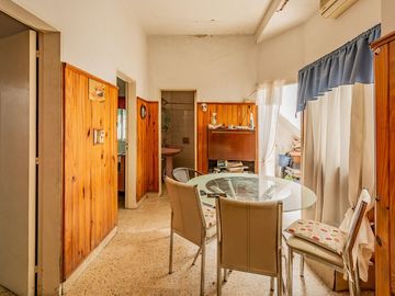 Venta 4 PH a refaccionar-Local-Cochera-lote propio