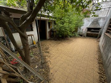 Venta Casa 3 Amb Ciudadela Patio A Refaccionar