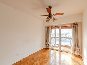 VENTA 3 AMB SEMI PISO -C/COCH- BALCÓN- FLORESTA
