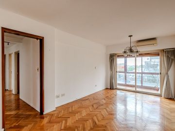 VENTA 3 AMB SEMI PISO -C/COCH- BALCÓN- FLORESTA