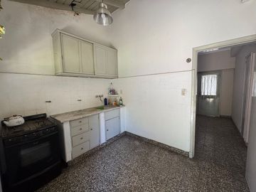 VENTA CASA 4AMB PADUA ESTACION CON PARQUE LIBRE