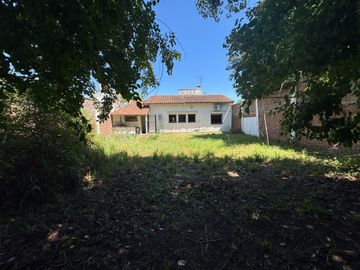 VENTA CASA 4AMB PADUA ESTACION CON PARQUE LIBRE