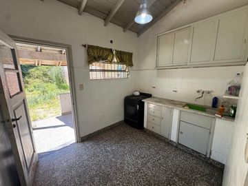 VENTA CASA 4AMB PADUA ESTACION CON PARQUE LIBRE