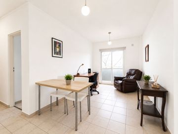 DEPARTAMENTO VENTA LA PLATA 1 DORMITORIO Y COCHERA