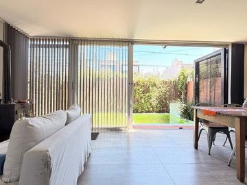 CASA VENTA EN VILLA CASTELLS 2 DORMITORIOS PILETA