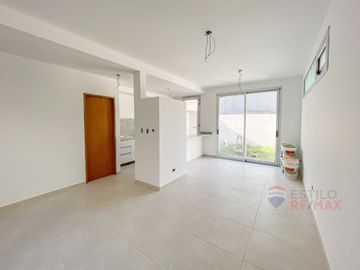 DUPLEX EN VENTA RINGUELET 2 DORMITORIOS COCHERA
