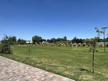 Lote en Barrio cerrado 