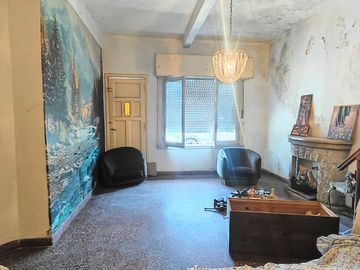 CASA EN VENTA EN LANUS. INVERSION!