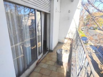 CASA EN VENTA EN LANUS. INVERSION!