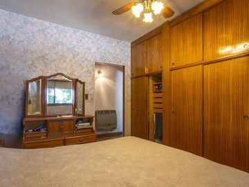VENTA PH TRES DORMITORIOS EN BARRIO ECHESORTU