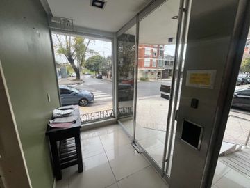 VENTA 2 AMB CON DOBLE BALCON Y VISTA EN SAENZ PEÑA