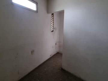 VENTA DEPOSITO MAS OFICINAS HURLINGHAM OPORTUNIDAD
