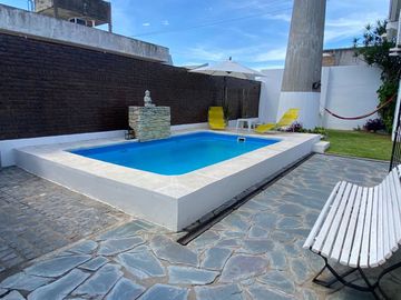 VENTA CASA 5 AMBIENTES ISIDRO CASANOVA PILETA CLIM