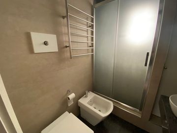 VENTA CASA 5 AMBIENTES ISIDRO CASANOVA PILETA CLIM