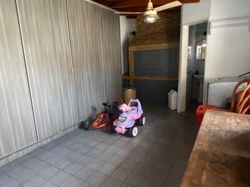 VENTA CASA 5 AMBIENTES ISIDRO CASANOVA PILETA CLIM